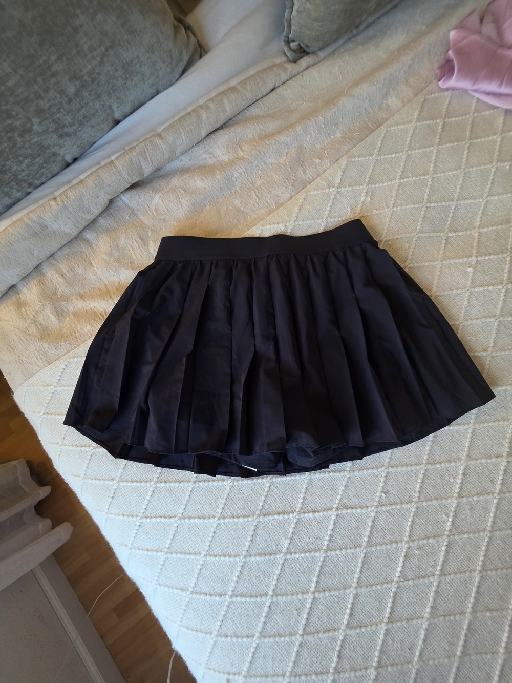 Women's Black Pleated Mini Skirt OYSHO